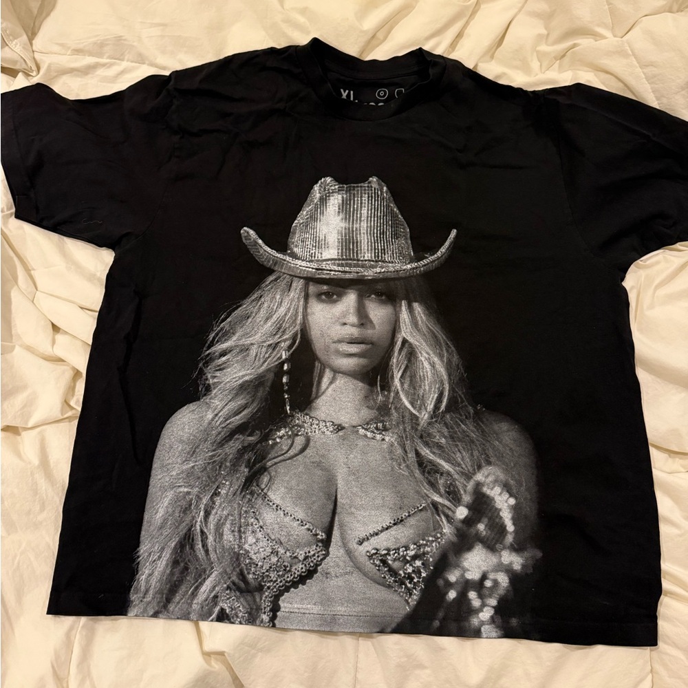 Beyonce Renaissance official world tour merch t-shirt size XL